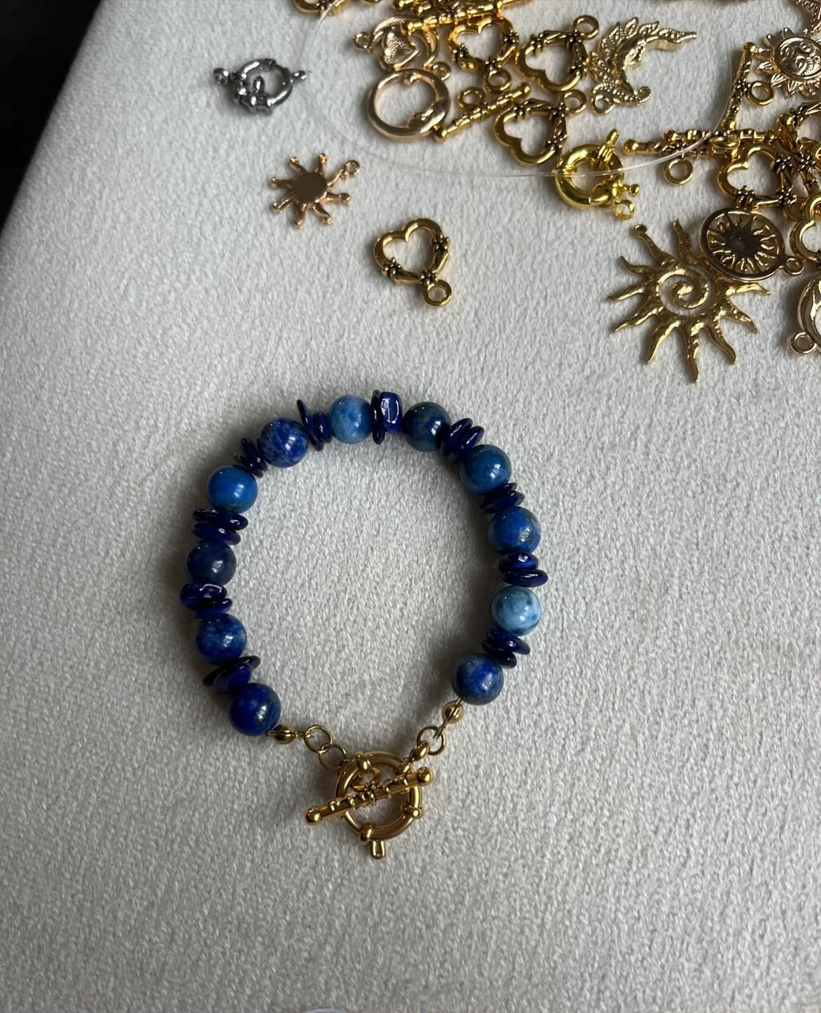 Lapis taşlı el yapımı bileklik